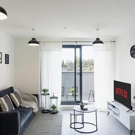 Modern City Apartment هيميل هيمبستيد المظهر الخارجي الصورة