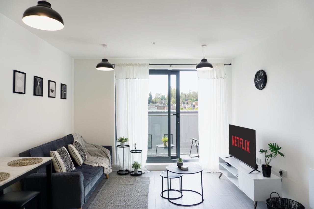 Modern City Apartment هيميل هيمبستيد المظهر الخارجي الصورة