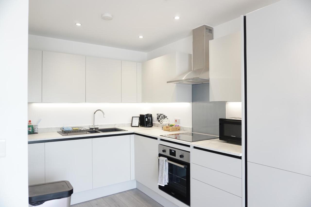Modern City Apartment هيميل هيمبستيد المظهر الخارجي الصورة