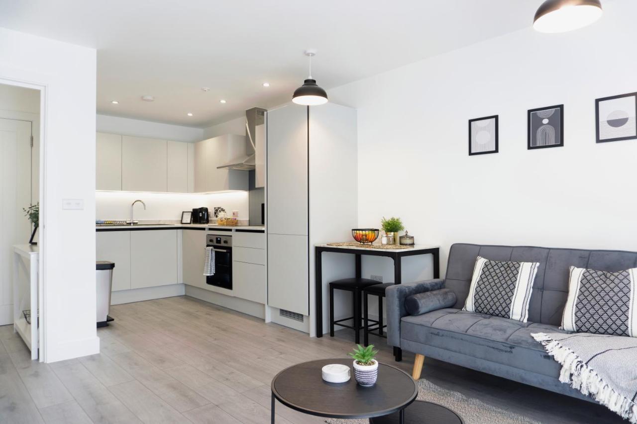 Modern City Apartment هيميل هيمبستيد المظهر الخارجي الصورة