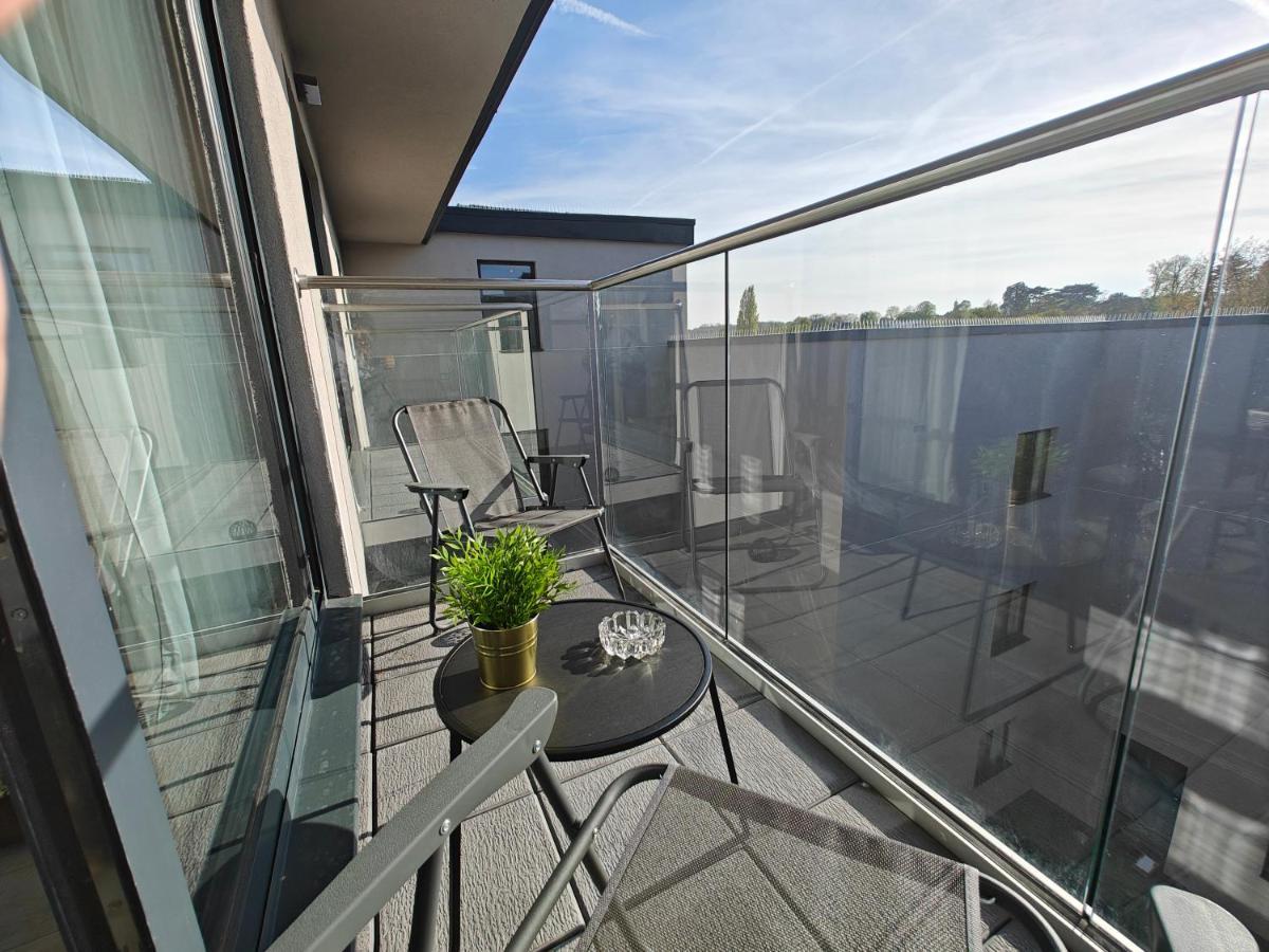 Modern City Apartment هيميل هيمبستيد المظهر الخارجي الصورة